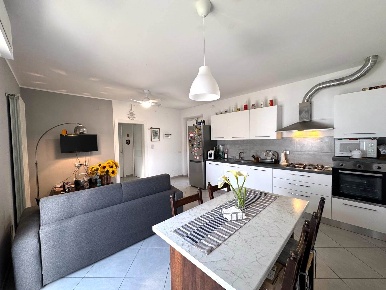 Foto Appartamento in Via Arezzo 29, Cecina Marina di Cecina di 75 m²