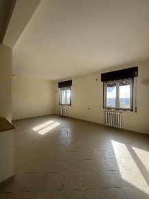 Foto Appartamento a Castel Volturno Baia Verde di 140 m² con 5 locali