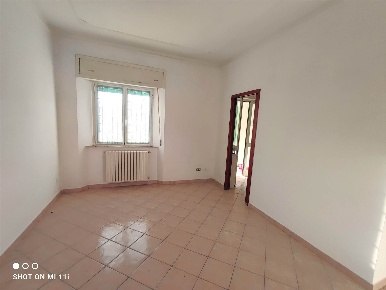 Foto Appartamento a Cecina Cecina Centro di 75 m² con 3 locali in vendita