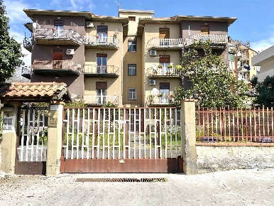 Foto Appartamento in via santa maria di licodia  4, Belpasso Centro