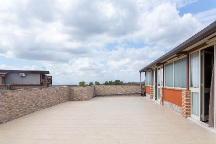 Foto Appartamento in Via Sardegna  26, Belpasso Piano Tavola di 190 m²