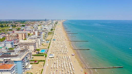 Foto Appartamento in Via Bafile, Jesolo Lido Centro Ovest di 101 m²
