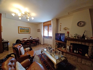 Foto Appartamento in ia Eleonora Fonseca Pimentel, San Miniato di 80 m²