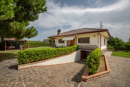 Foto Villa unifamiliare in C.da S. Cecilia3, Francavilla al Mare di 213 m²