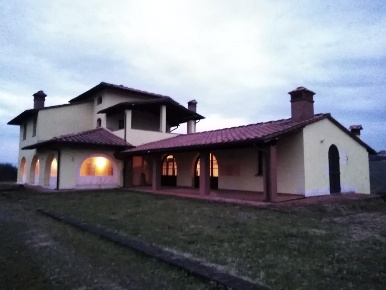 Foto Villa unifamiliare a San Miniato La Scala, Calenzano di 300 m²