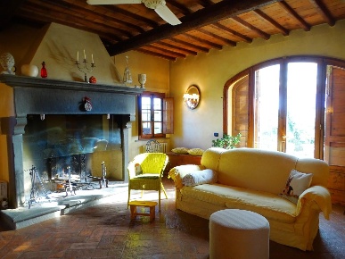 Foto Villa unifamiliare a San Miniato di 320 m² con 9 locali in vendita