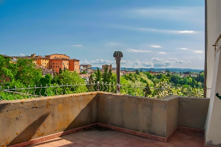 Foto Appartamento a San Miniato Centro Storico di 100 m² con 5 locali
