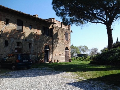 Foto Villa unifamiliare a San Miniato La Scala, Calenzano di 762 m²