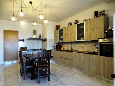 Foto Villa unifamiliare a San Miniato Centro Storico di 328 m² in vendita