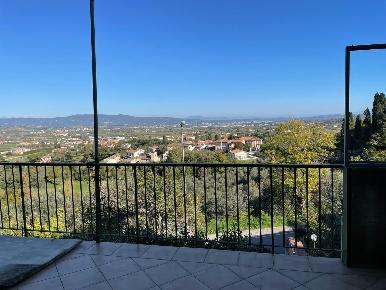 Foto Villa a schiera a San Miniato Centro Storico di 230 m² con 8 locali