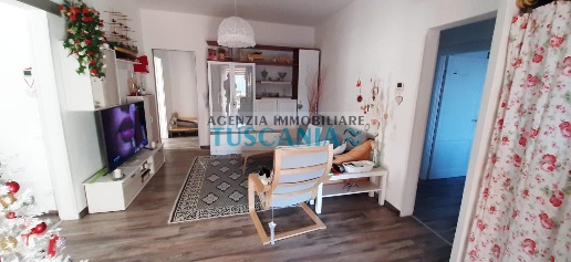 Foto Appartamento a Cecina di 100 m² con 5 locali in vendita