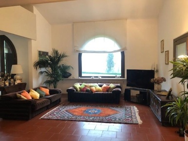 Foto Villa unifamiliare a San Miniato Centro Storico di 200 m² in vendita