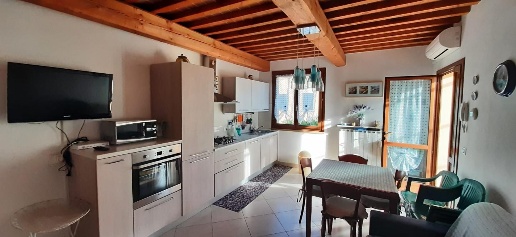 Foto Appartamento a Cecina di 70 m² con 3 locali in vendita