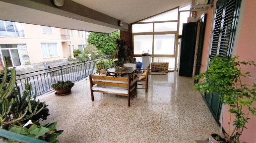 Foto Villa unifamiliare a San Miniato Centro Storico di 380 m² con 8 locali