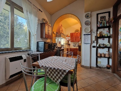 Foto Villa unifamiliare a San Miniato Centro Storico di 527 m² in vendita