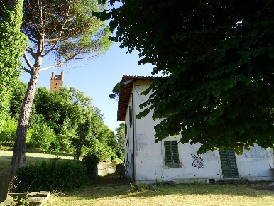 Foto Villa unifamiliare a San Miniato Centro Storico di 600 m² in vendita