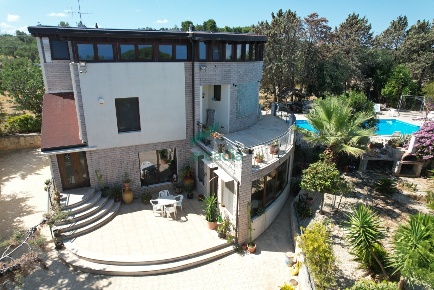 Foto Villa unifamiliare in Contrada San Michele Monte 15, Conversano