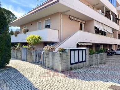 Foto Appartamento in Via Vittorio Occorsio 12, Cecina Cecina Centro