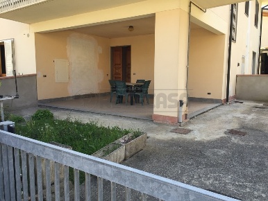 Foto Appartamento a San Miniato Centro di 170 m² con 6 locali in vendita