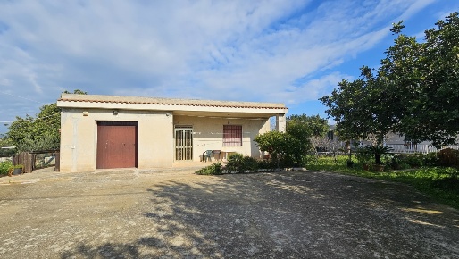 Foto Villa singola in Contrada Cozzo Rao sn, Scicli di 185 m² con 5 locali