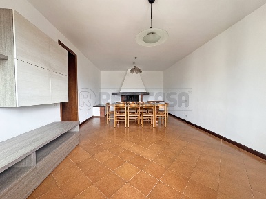 Foto Appartamento in contrada tandani 14, Valdagno di 183 m² con 6 locali