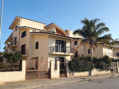 Foto Villa a schiera a Scicli di 150 m² con 6 locali in vendita