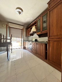 Foto Appartamento a Francavilla al Mare di 110 m² con 6 locali in vendita