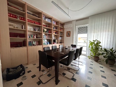 Foto Appartamento in VIALE MAIELLA, Francavilla al Mare Centro con 4 locali