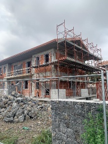 Foto Villa unifamiliare a Gravina di Catania Centro di 280 m² con 5 locali