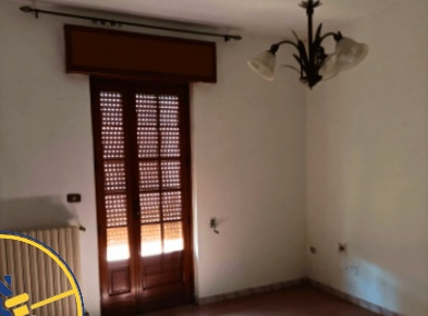 Foto Appartamento in Via Cesare Beccaria 24, Mesagne di 122 m² con 6 locali