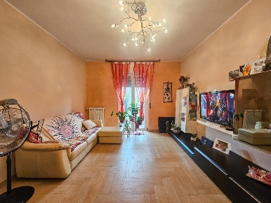 Foto Appartamento in Via Isonzo 47, Garbagnate Milanese di 88 m² in vendita