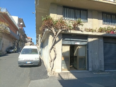 Foto Box in Via XI Traversa, Belpasso di 18 m² in vendita