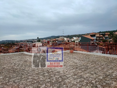 Foto Appartamento in Via Ciminna 19, Aci Catena di 143 m² in vendita