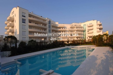 Foto Appartamento in PIAZZA CARDUCCI 20, Jesolo di 100 m² in vendita
