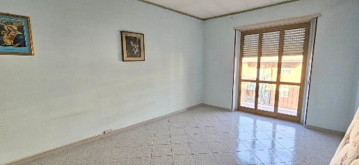 Foto Appartamento in VIA MOMO, Chivasso Centro di 85 m² con 3 locali