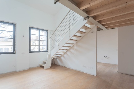 Foto Appartamento in VIA VITTORIO EMANUELE, Vimercate Centro di 176 m²