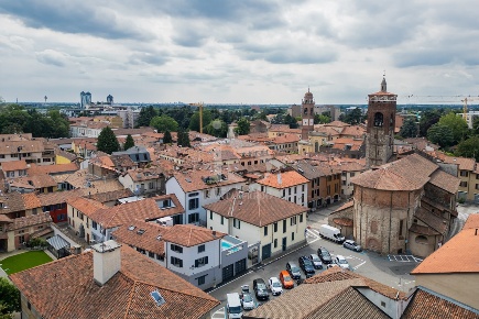 Foto Appartamento in PIAZZA CASTELLANA, Vimercate Centro di 160 m²
