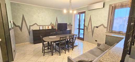 Foto Appartamento in VIA BLATTA, Chivasso Centro di 125 m² con 5 locali