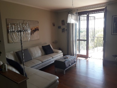 Foto Appartamento a Tortona di 110 m² con 4 locali in vendita