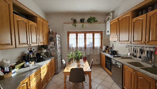 Foto Appartamento in via roma, Bagno a Ripoli Centro di 123 m² con 5 locali