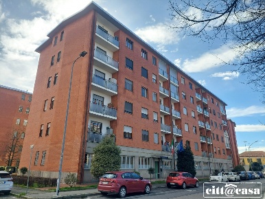 Foto Appartamento in VIA IV NOVEMBRE, Chivasso Centro di 100 m² in vendita