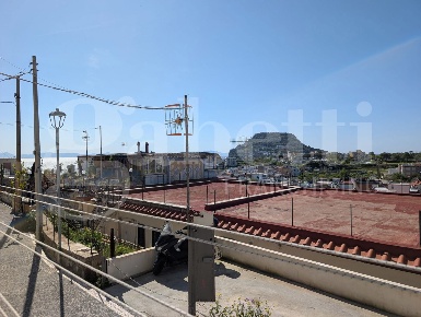 Foto Appartamento in Via Centocamerelle 00, Bacoli Centro di 55 m²