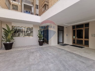Foto Appartamento in Via Giovanni Pascoli, Galatina Centro di 181 m²