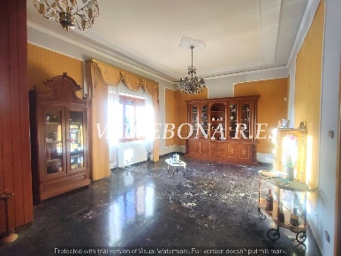Foto Villa singola in Via Ludovico Ariosto, Iglesias Centro di 290 m²