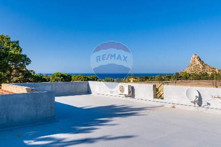 Foto Villa unifamiliare in Via Eolo, Erice Pizzolungo di 179 m² in vendita