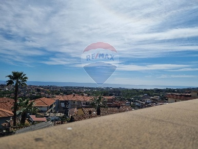 Foto Appartamento in via maesano, Aci Catena Centro di 55 m² con 2 locali