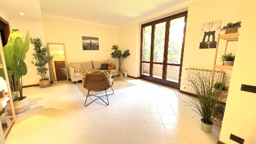 Foto Appartamento in Via Luciano Manara, Vimercate Semicentro di 113 m²