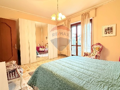 Foto Appartamento in Corso Matteotti, Giarre Centro di 124 m² con 5 locali