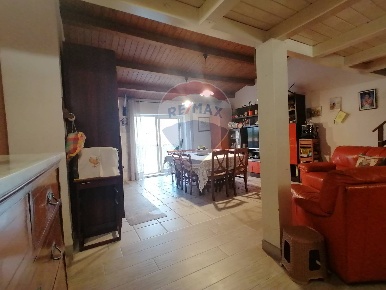 Foto Appartamento a Scicli Donnalucata di 85 m² con 5 locali in vendita