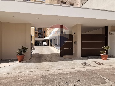 Foto Appartamento in Via Giovanni Pascoli, Galatina Centro di 206 m²